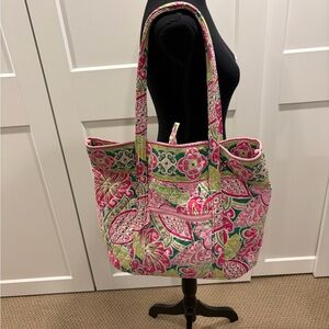 Vera Bradley Pink & Green Paisley Large Quilted Cotton Tote w/ Toggle Closure